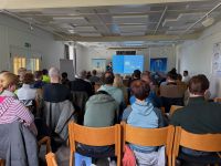 Theorieeinheit im ACLS- und PALS-Kurs mit Teilnehmenden einer Ärztefortbildung auf Sylt