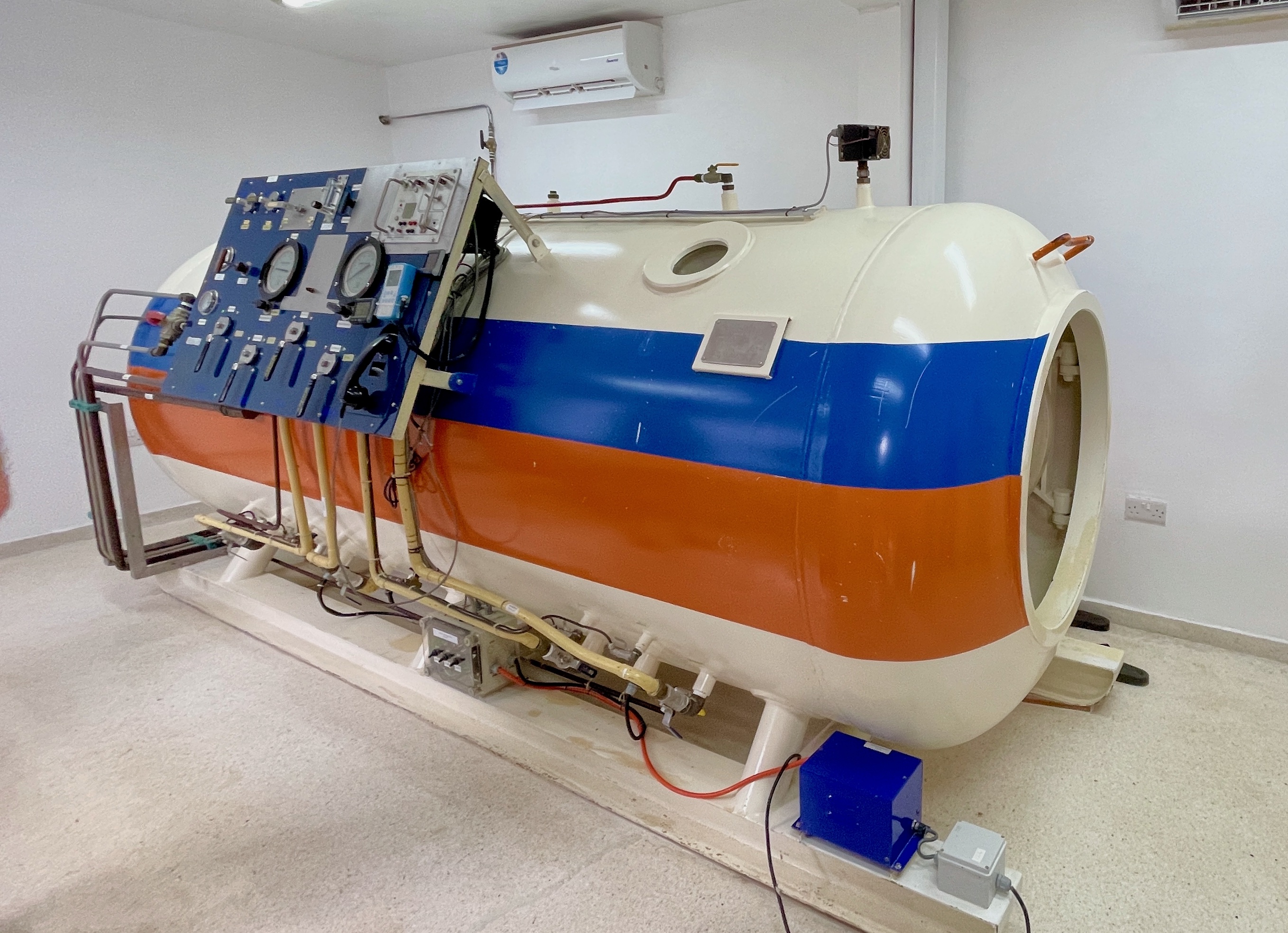 Medizinische Druckkammer zur Behandlung von Tauchunfällen und Dekompressionskrankheit